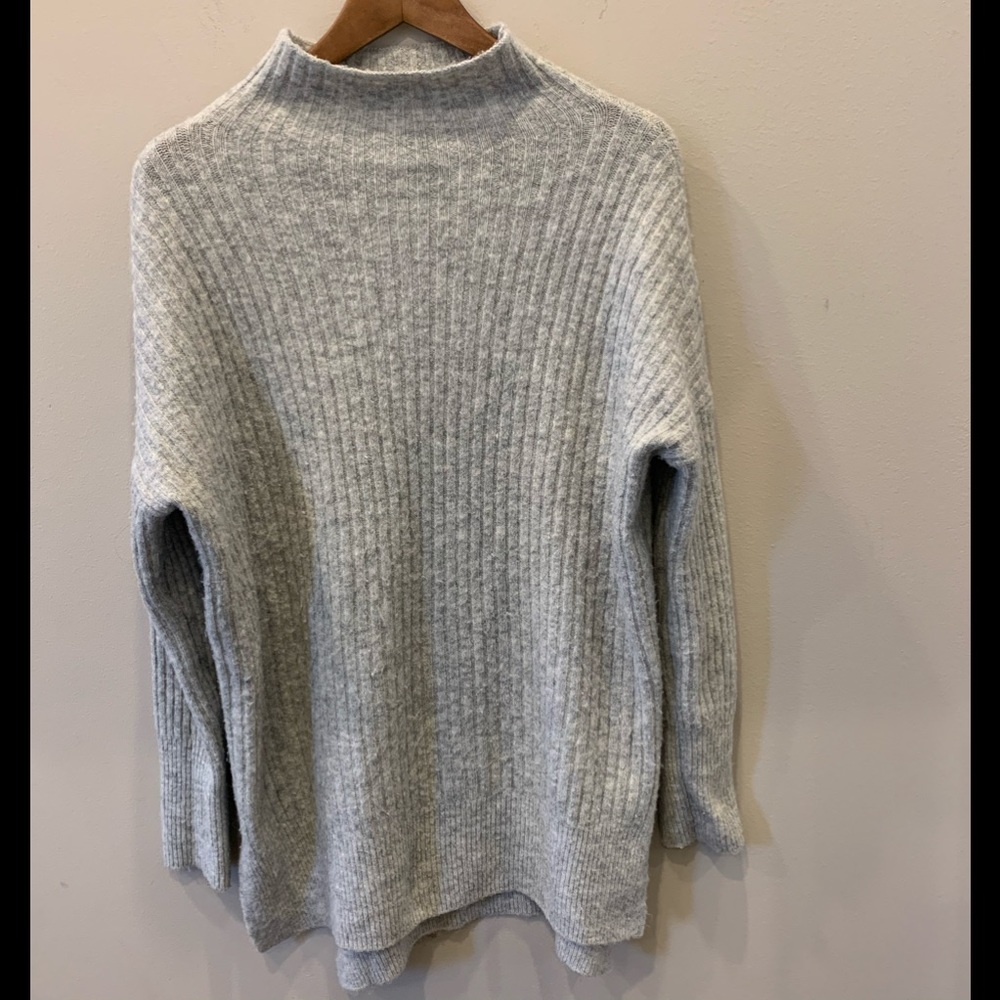 Topshop sweater size 4